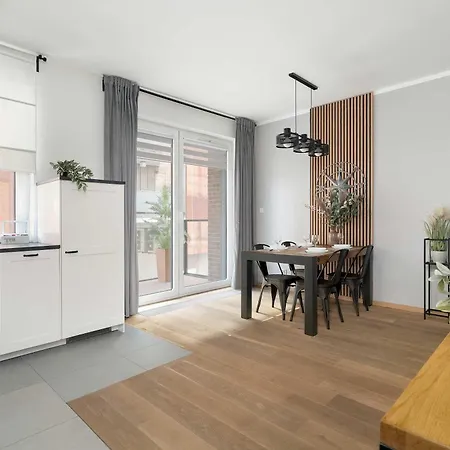 Ekskluzywny Blisko Centrum Z Balkonem I Parkingiem By Renters Prestige Познань