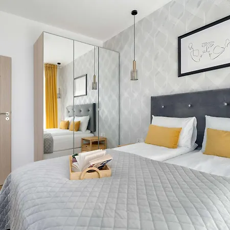 Ekskluzywny Blisko Centrum Z Balkonem I Parkingiem By Renters Prestige شقة